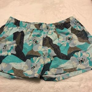 Blue floral Patagonia shorts (L)
